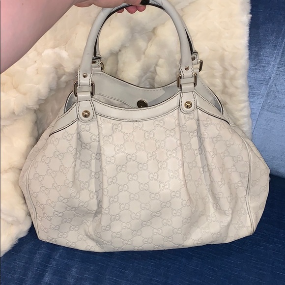AUTH. Vintage Gucci Bag - Picture 2 of 7